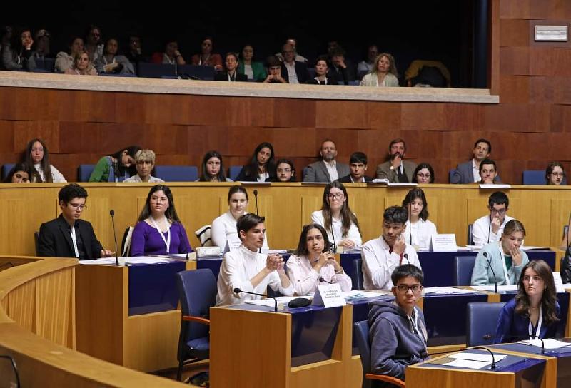 Parlamento dos Jovens – Ensino Secundário - 2024 Sessão Regional
