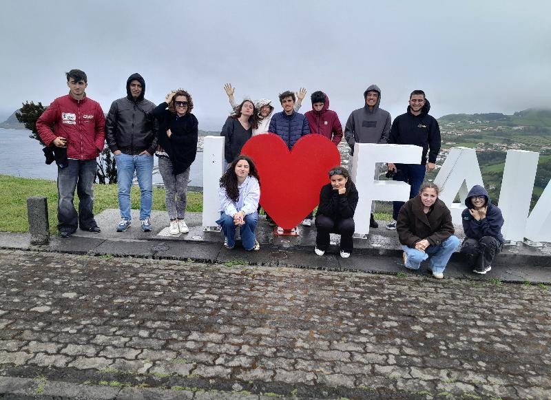 Ciência, sustentabilidade e resiliência: Clube Eco-Paper leva projetos inovadores aos Açores 